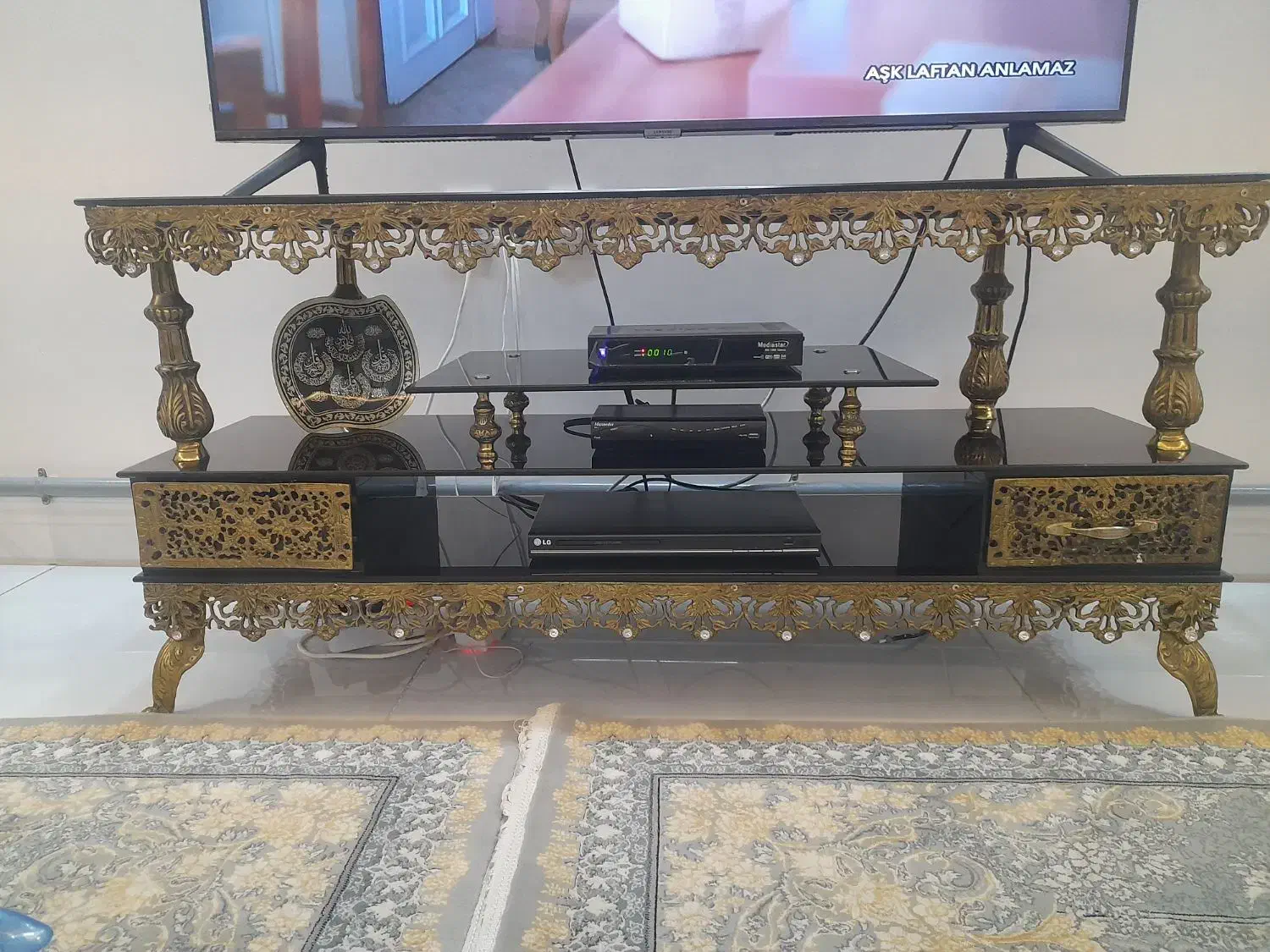میز تلوزیون برنز ۹۰۰۰۰۰۰|میز تلویزیون|نقده, |دیوار