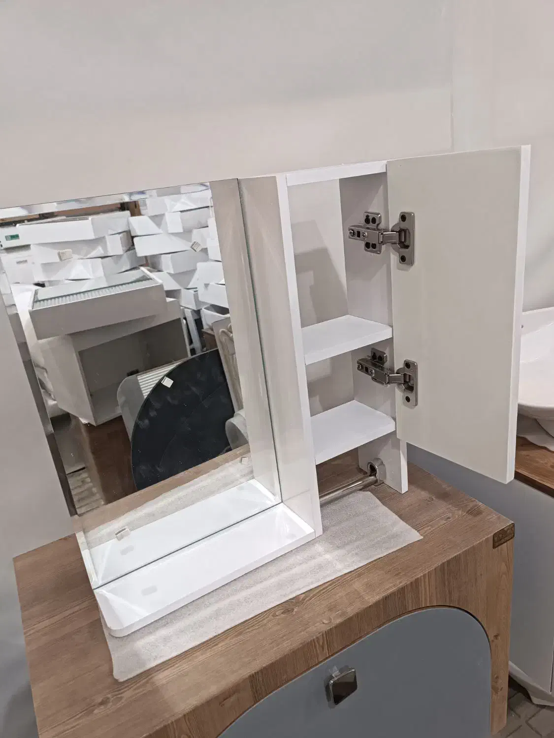 آینه باکس روشویی ۶۰-۵۰-۴۵|لوازم سرویس بهداشتی|تبریز, |دیوار