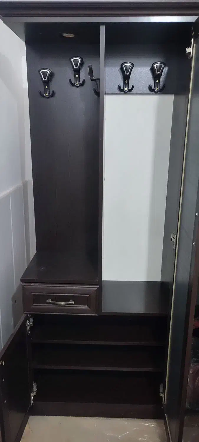 جا لباسی و جاکفشی آینه دار|جاکفشی، کمد، دراور|قم, دورشهر|دیوار