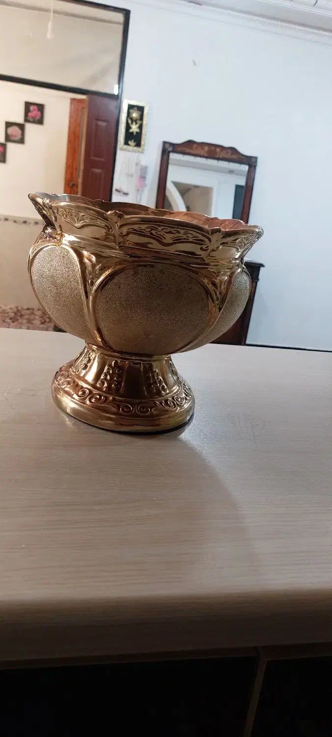 جامیوه ای طلایی تزئینی بزرگ|ظروف سرو و پذیرایی|نورآباد, |دیوار