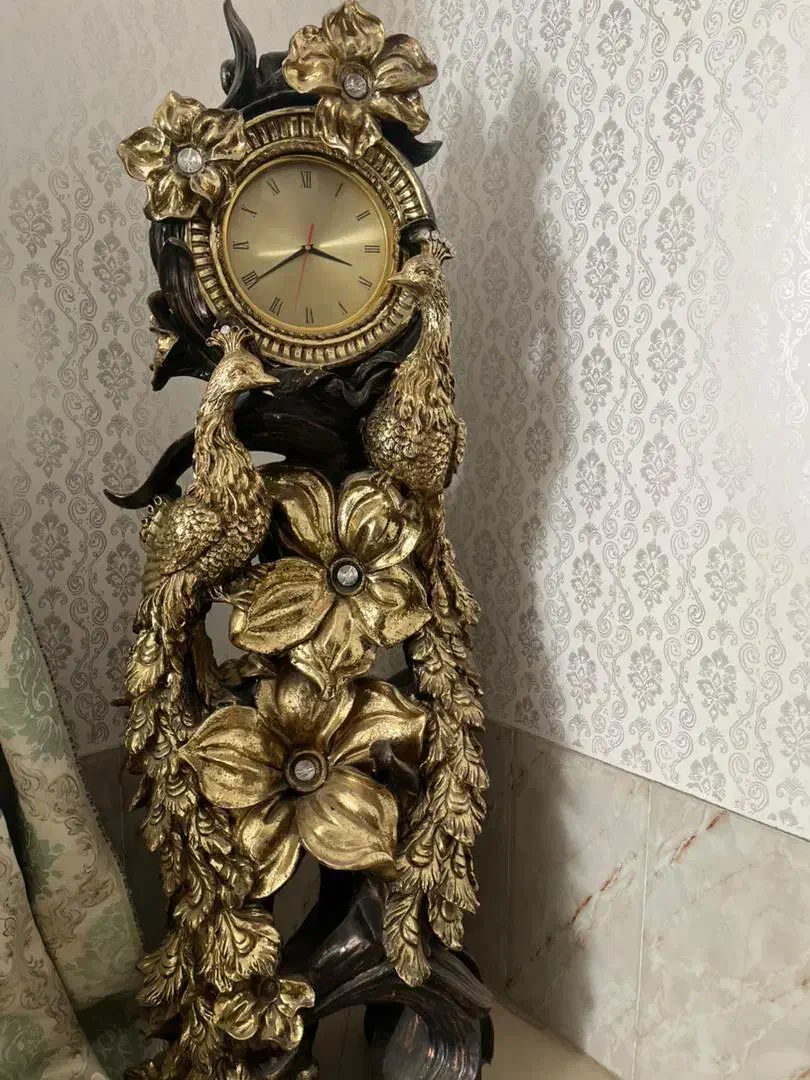 ساعت طاووسی|ساعت دیواری و تزئینی|جهرم, |دیوار