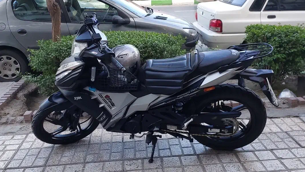 لاکی ۱۸۵|موتورسیکلت|مشهد, ولیعصر (شهرک غرب)|دیوار