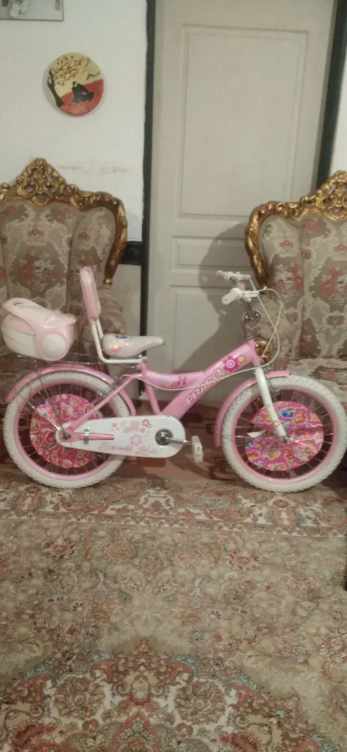 دوچرخه سایز ۲۰ دخترانه درحدنو تر تمیز خوشرنگ پرادو|دوچرخه، اسکیت، اسکوتر|رباطکریم, منجیل آباد|دیوار