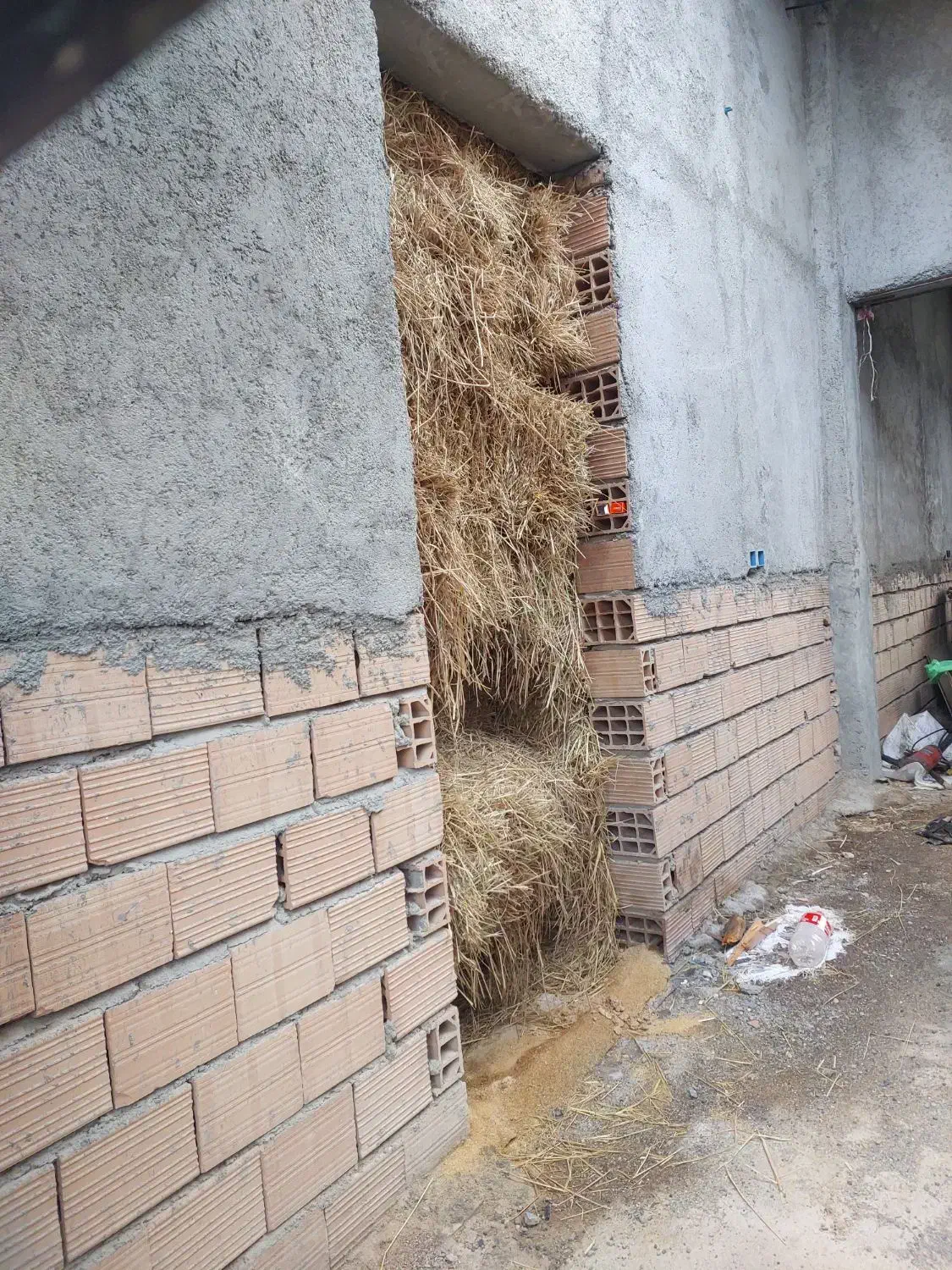 کاه پرس شالی ۱۷ ۱۶ کیلو بسته ای ۱۰۰ تومان|عمدهفروشی|سیمین شهر, |دیوار