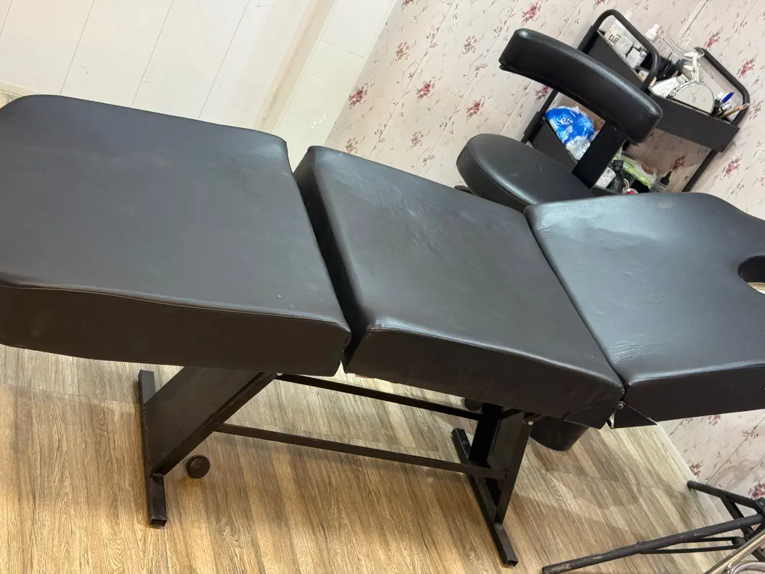 تخت مژه یا تتو|آرایشگاه و سالنهای زیبایی|کاشان, شهرک امیرالمومنین|دیوار