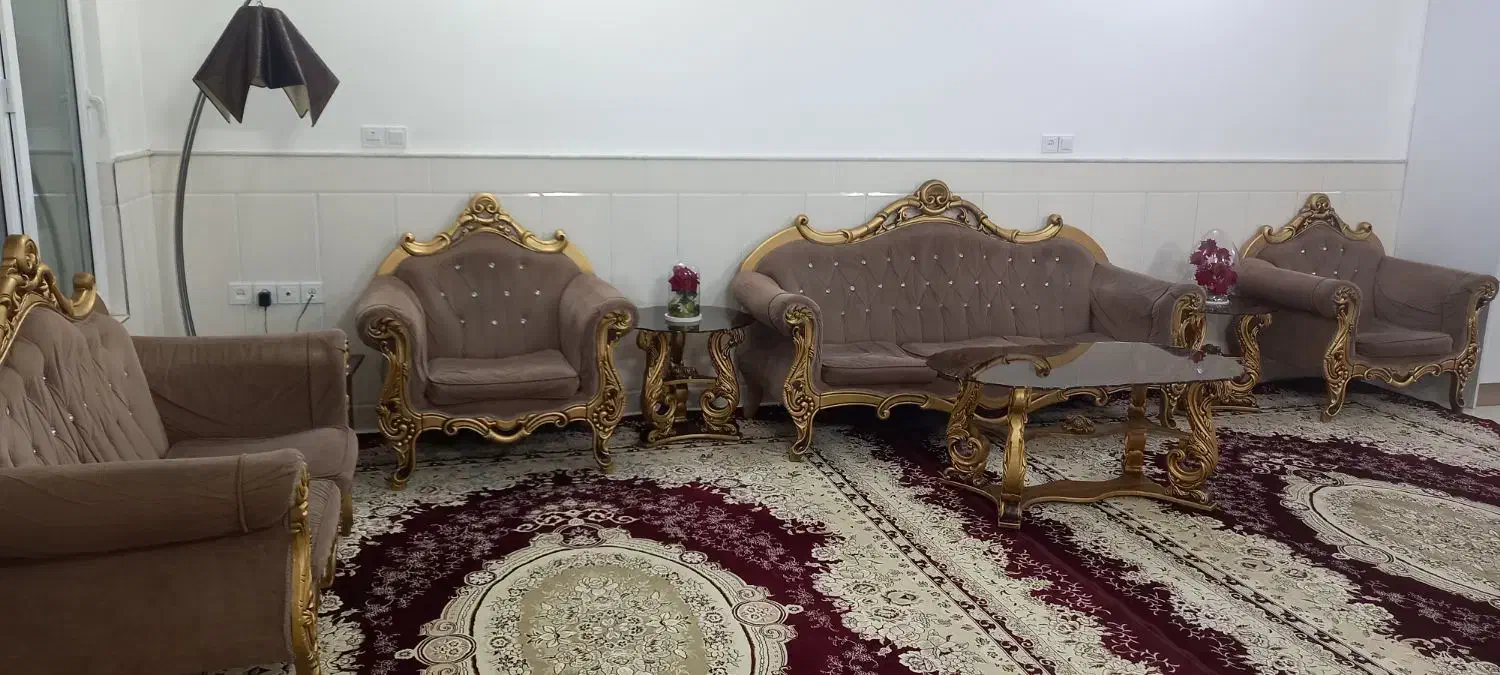 تعیین قیمت باشما|مبلمان خانگی و میز عسلی|قم, چهل درخت|دیوار