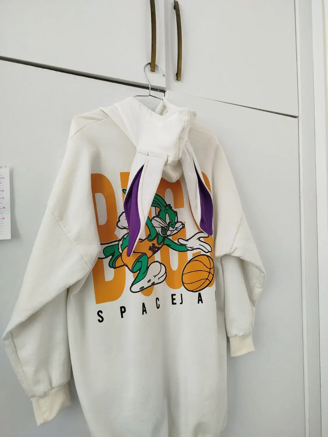 هودی|لباس|تربتحیدریه, مظفریه|دیوار