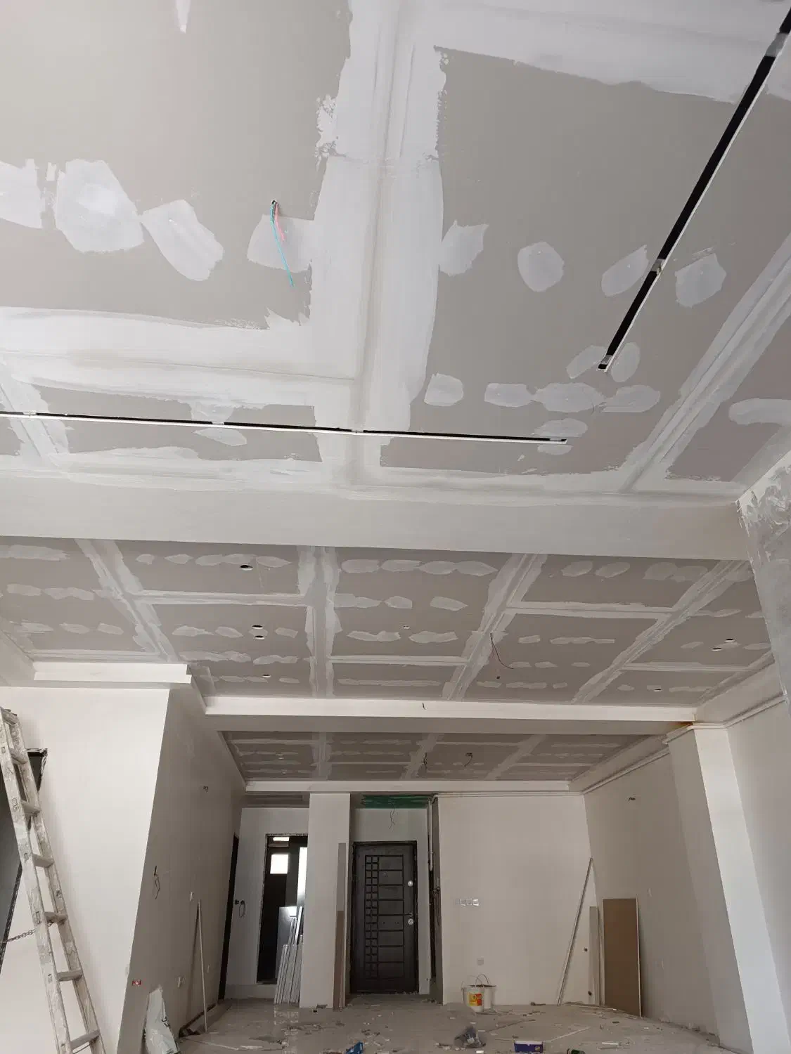 نقاشی و تعمیرات ساختمان|خدمات پیشه و مهارت|ابهر, |دیوار