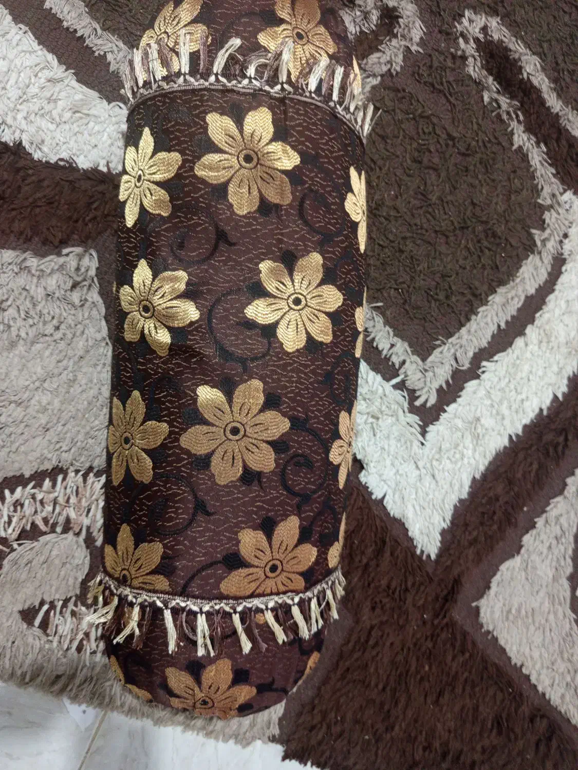 8عددمتکای پرعروس|رختخواب، بالش، پتو|نیشابور, خیام|دیوار