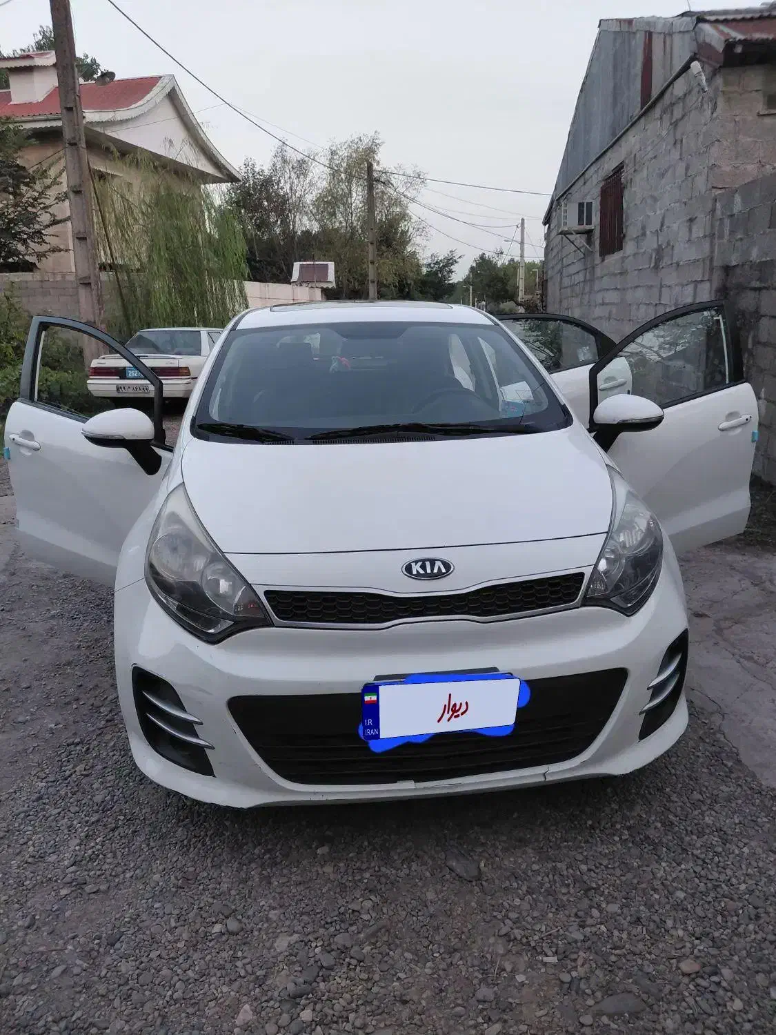 فروش ماشین کیاریو ۲۰۱۶ منطقه|خودرو سواری و وانت|خمام, |دیوار