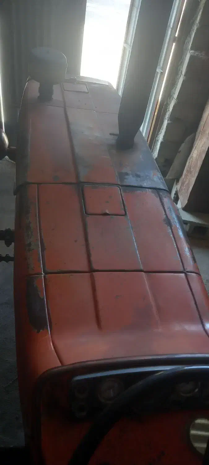 تراکتور رومانی|خودرو سنگین|صحنه, |دیوار