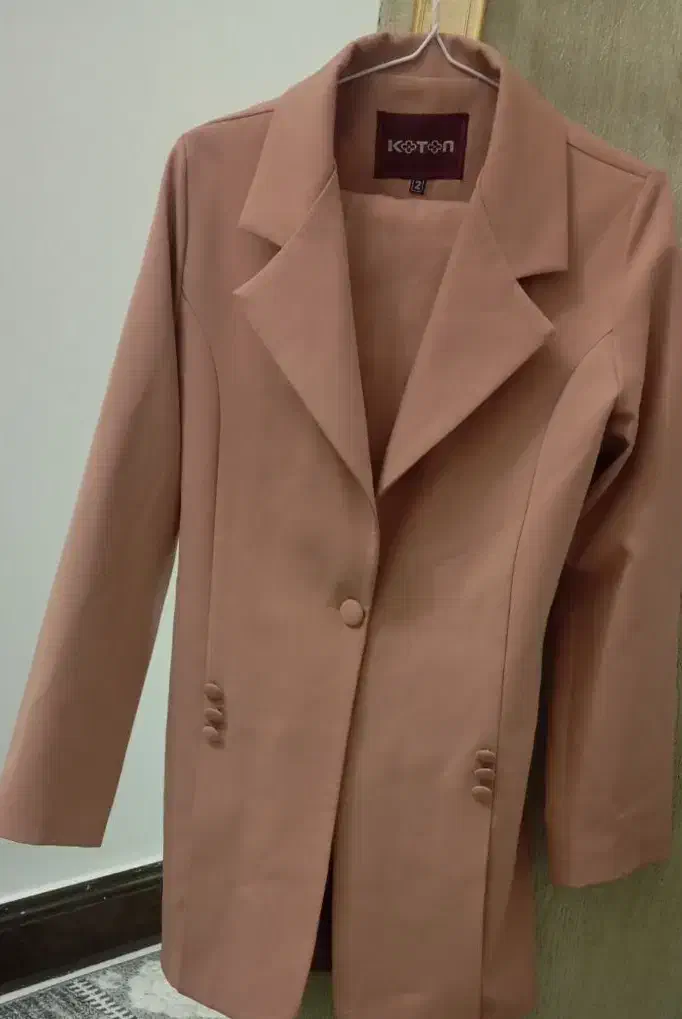 چند دست لباس نو|لباس|زاهدان, |دیوار