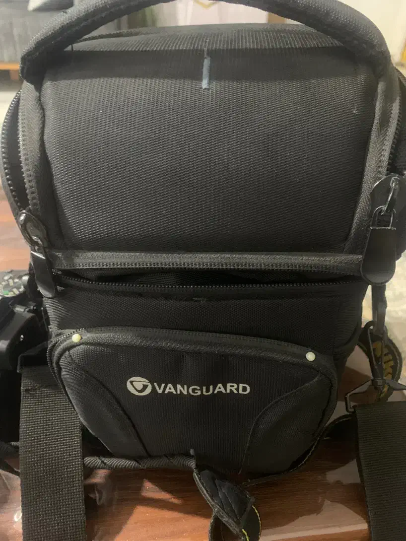 دوربین نیکون D5300 با لنز ثابت ۳۵MMسری G|دوربین عکاسی و فیلم‌برداری|شیراز, میانرود|دیوار