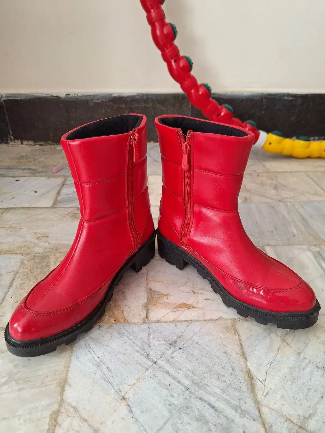 نیم بوت چرم زنانه|کیف، کفش، کمربند|بروجرد, |دیوار