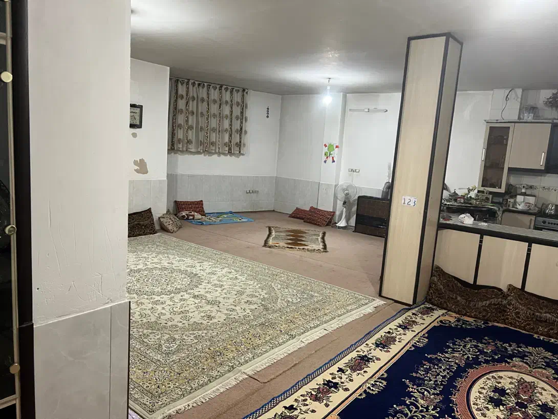 رهن و اجاره طبقه اول آپارتمان دو واحده|اجارهٔ آپارتمان|برخوار, |دیوار