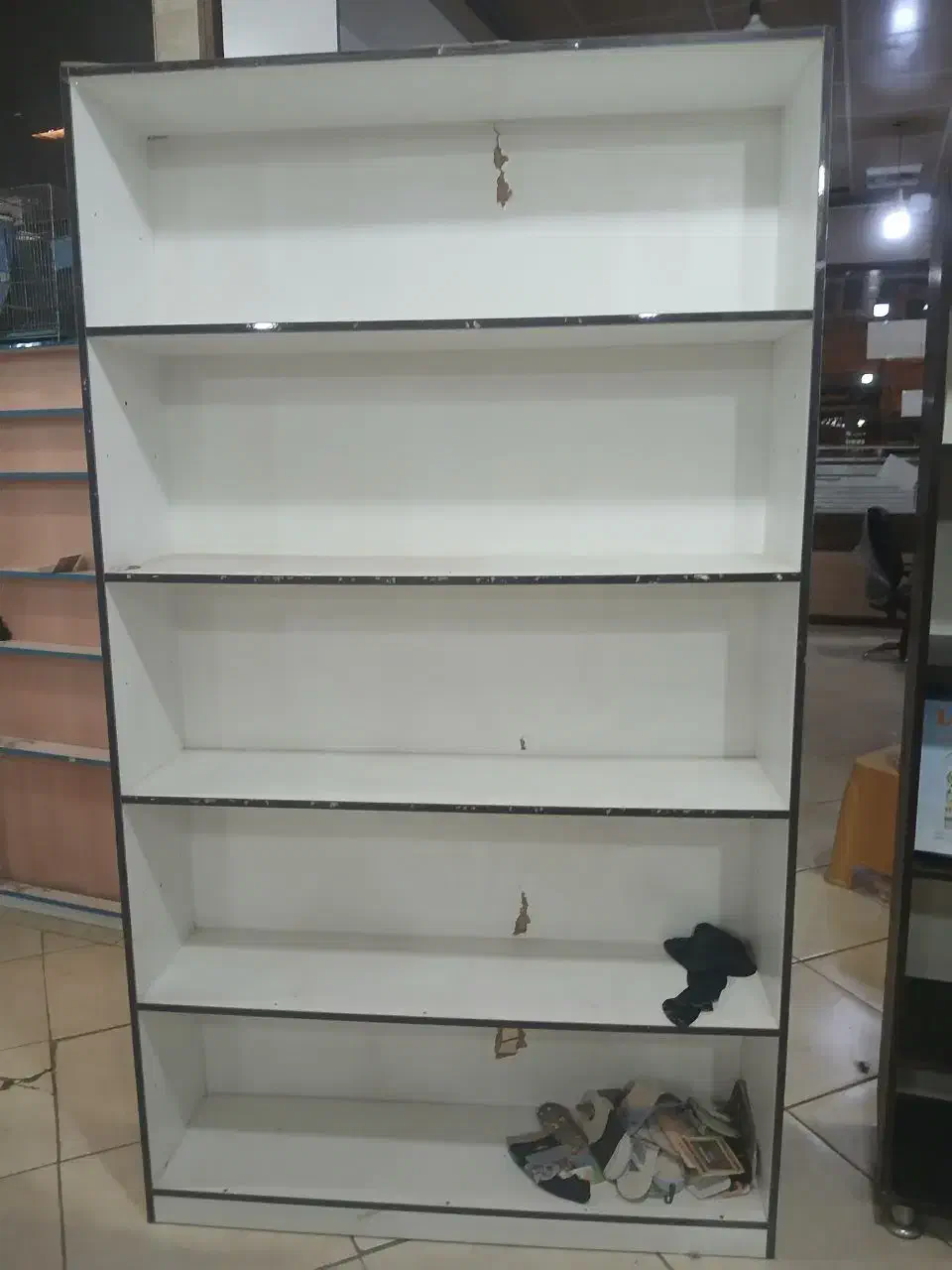 تعدادی ویترین در ابعاد مختلف|فروشگاه و مغازه|قم, شهر قائم|دیوار