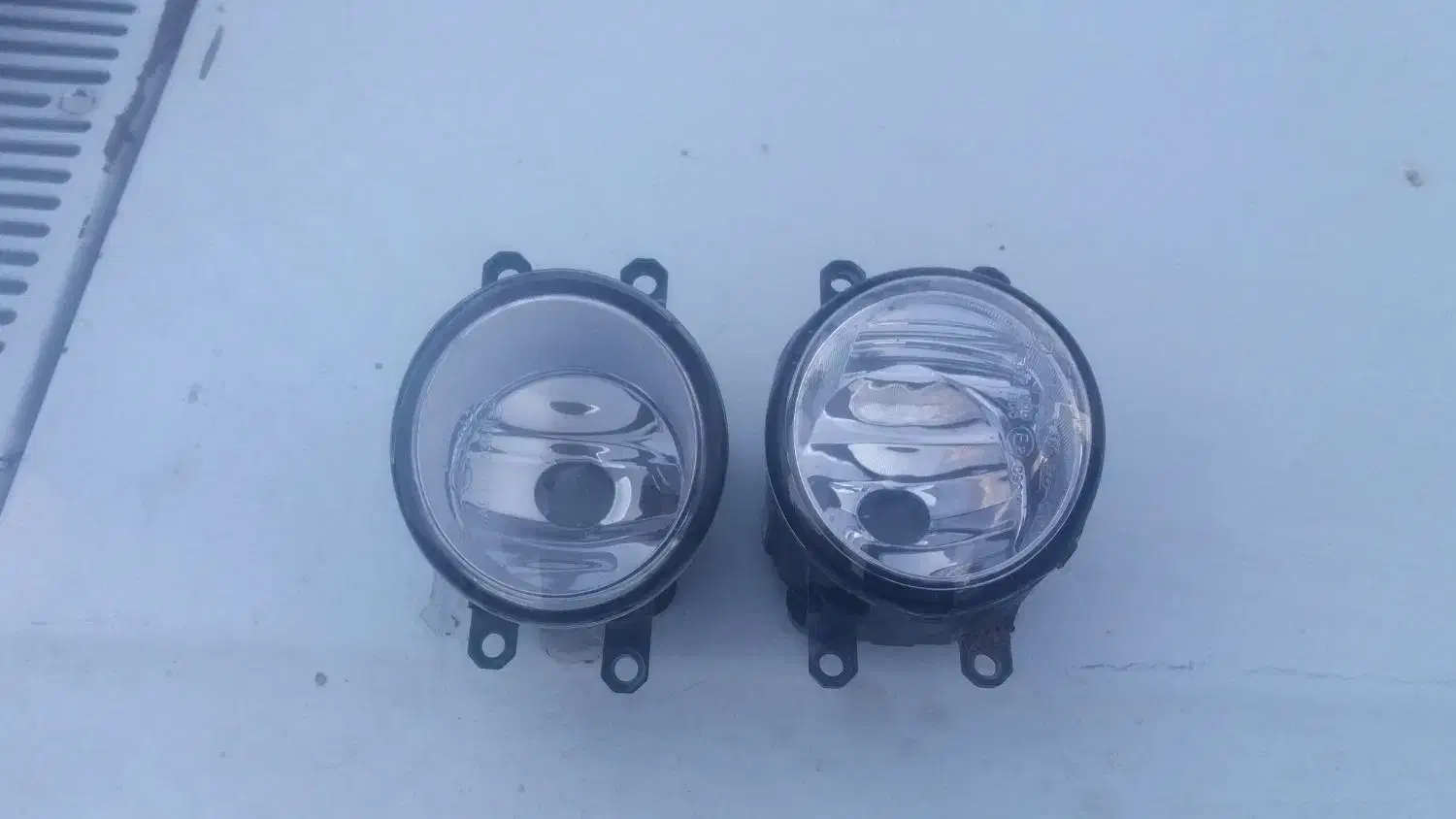 جلو پنجره لندکروز|قطعات یدکی و لوازم جانبی|شیراز, شهرک والفجر|دیوار