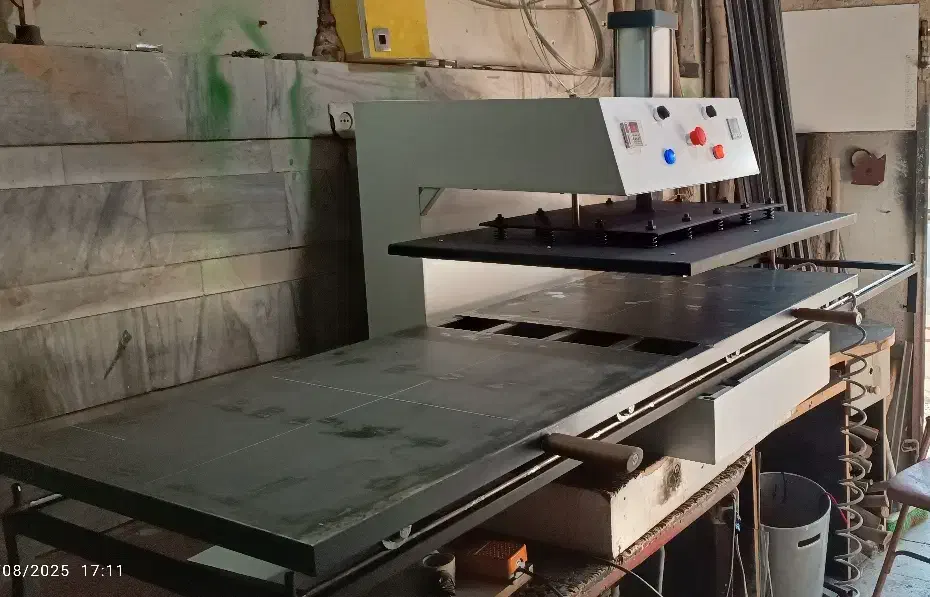 پرس حرارتی .پرس ژلاتین|ماشین‌آلات صنعتی|همدان, |دیوار