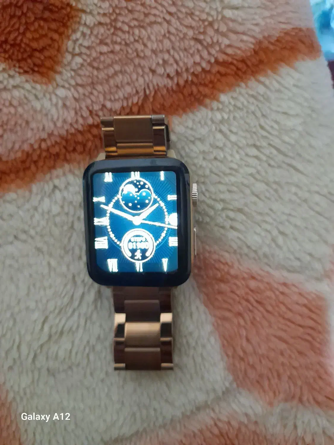 ساعت هوشمند نو هستش فقط کارتون داره با  شارژ|ساعت|رودسر, |دیوار