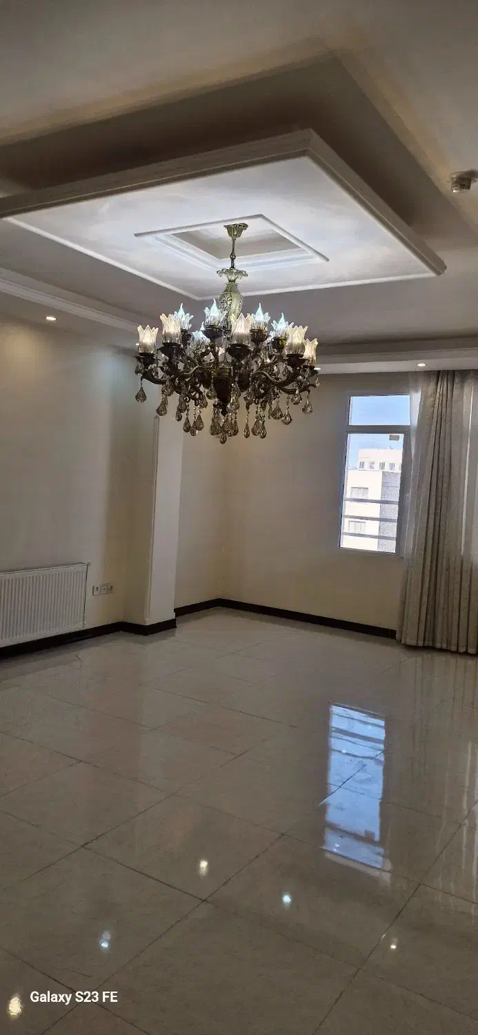 یک عددلوسترنوبسیارزیبا کامل بالامپ|لوستر و چراغ آویز|ساوه, |دیوار