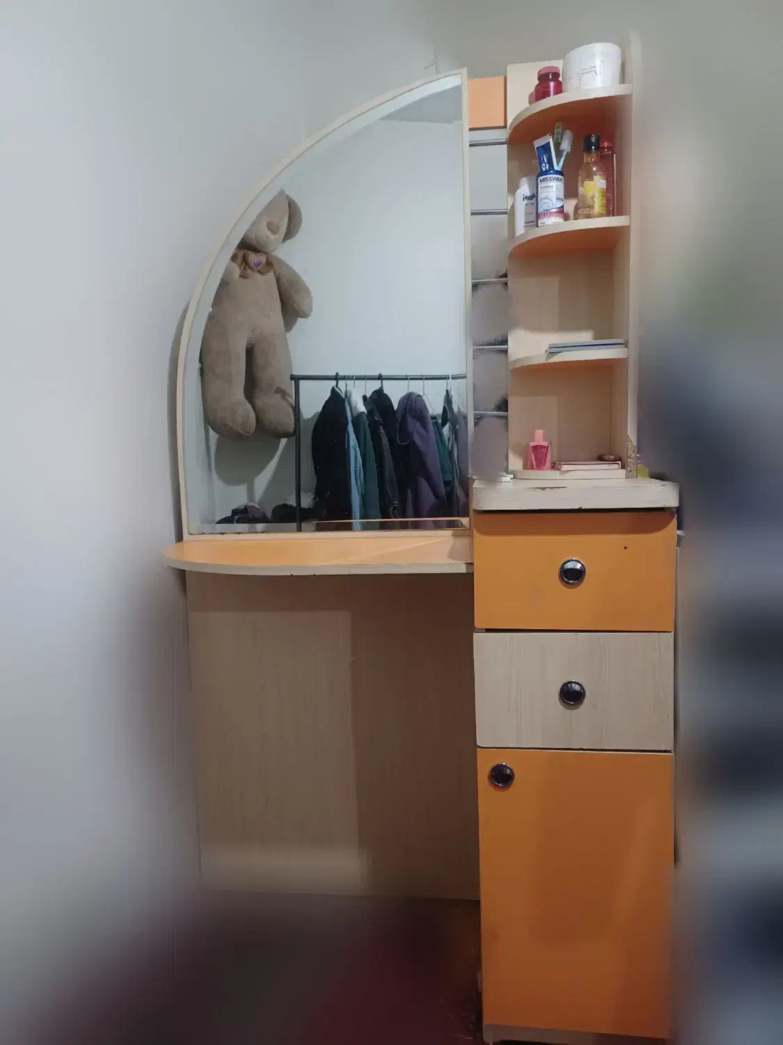 کمد|جاکفشی، کمد، دراور|ماهدشت, |دیوار