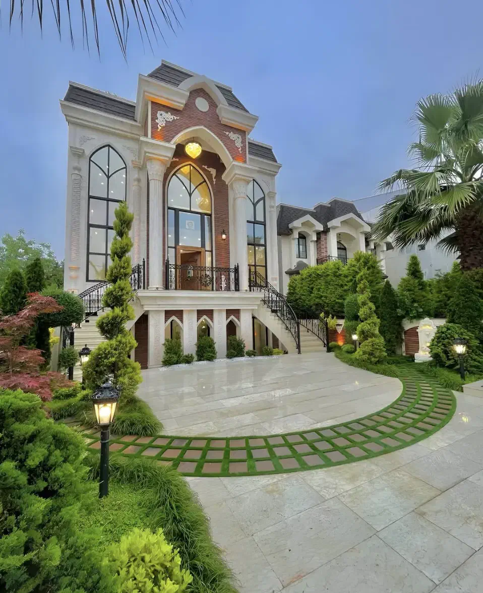 عمارت نما رومی 650متری استخر دار دل جنگل|فروش خانه و ویلا|چمستان, |دیوار