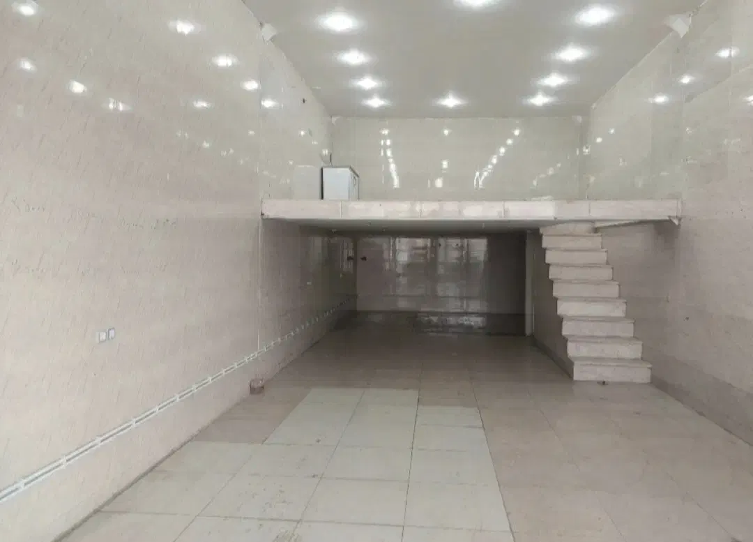 اجاره یک باب مغازه ۶۰ متری با ۲۰ متر بالکن|اجارهٔ مغازه و غرفه|مریوان, |دیوار