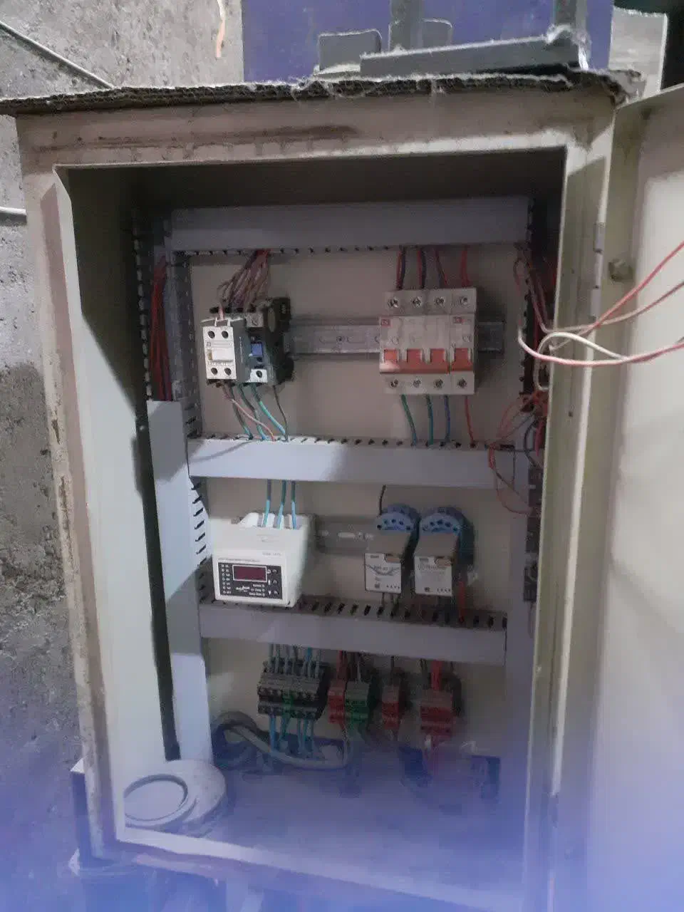 پرس هیدرولیک چهل تن و15تن ودستگاه پرداختکاری|ماشین‌آلات صنعتی|ورامین, شهرک صنعتی خیرآباد|دیوار