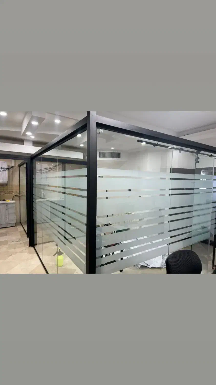 اجرای پارتیشن اداری سکوریت شیشه ای مات شو برقی|مصالح و تجهیزات ساختمان|تهران, صادقیه|دیوار