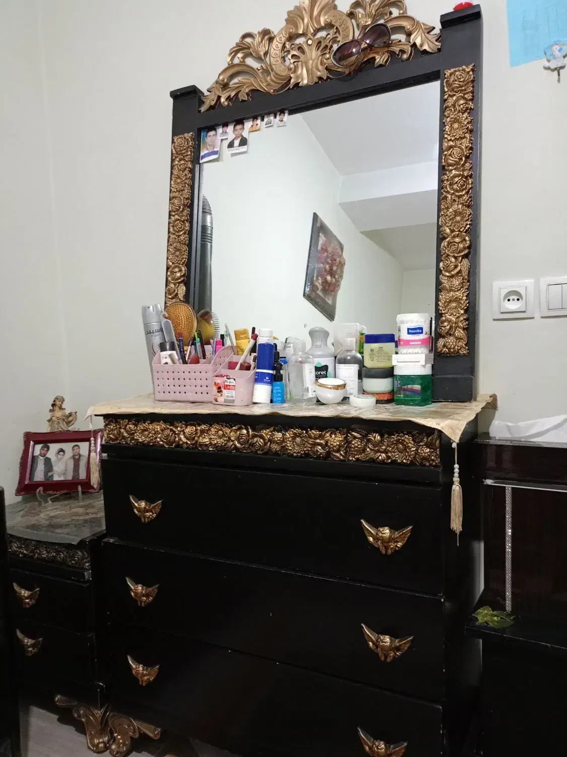 تختخواب دونفره|تخت و سرویس خواب|ایلخچی, |دیوار