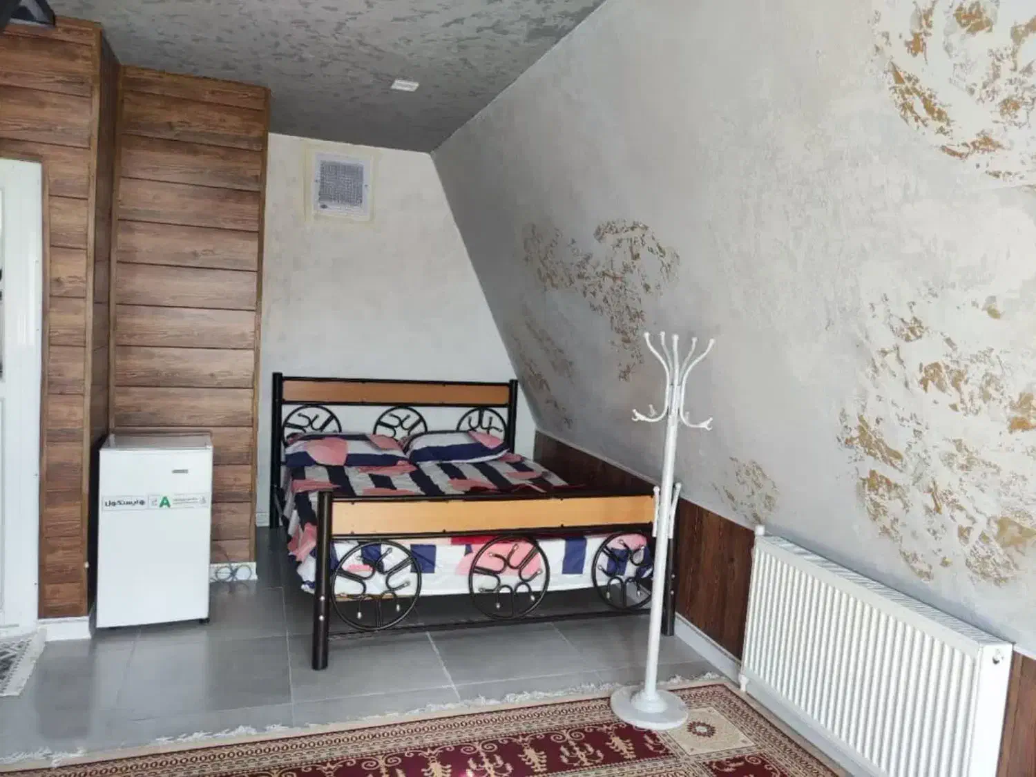 کلبه های سوئیسی کوهستان روستای بیاره|اجارهٔ کوتاهمدت ویلا و باغ|سیسخت, |دیوار