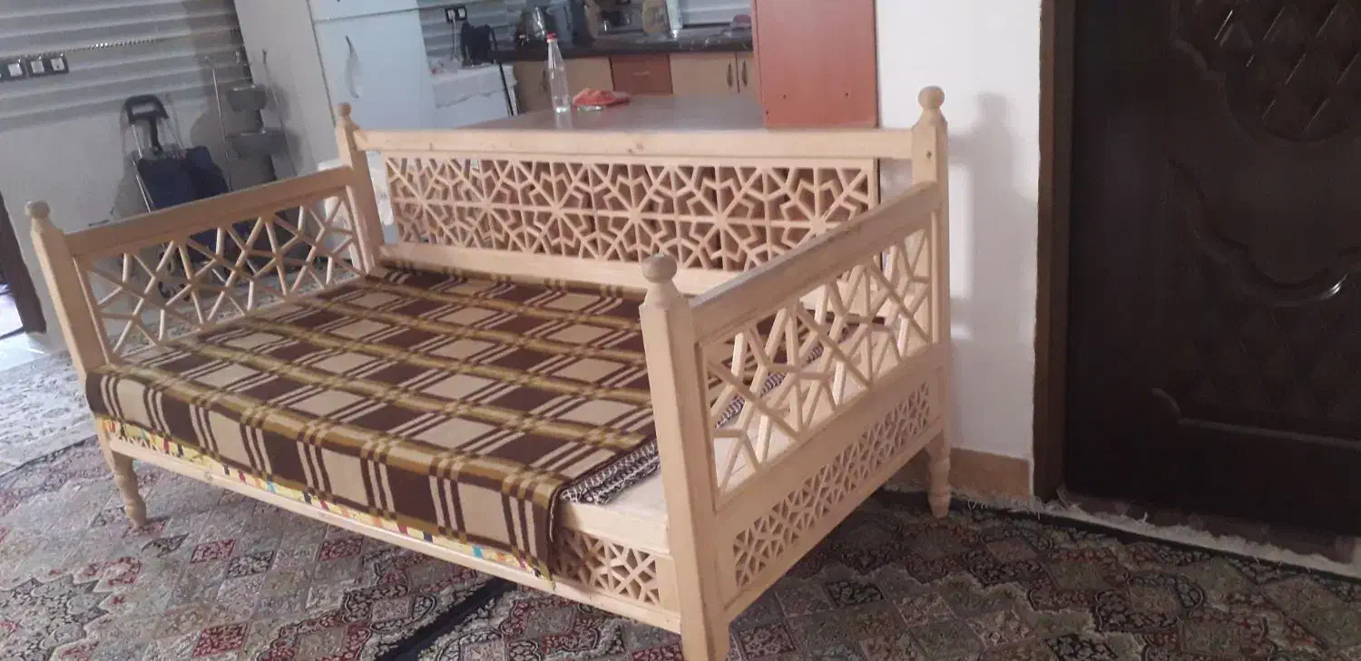 تخت سنتی قلیون بازی جادویی|مبلمان خانگی و میز عسلی|گلبهار, شهر جدید گلبهار|دیوار