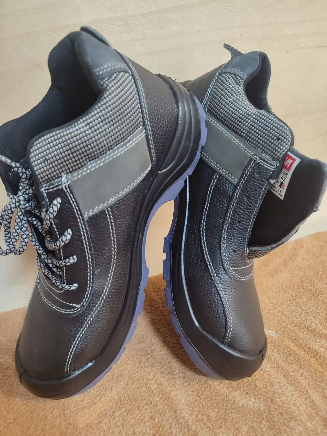 کفش ایمنی عایق برقی یحیی|کیف، کفش، کمربند|بجنورد, |دیوار