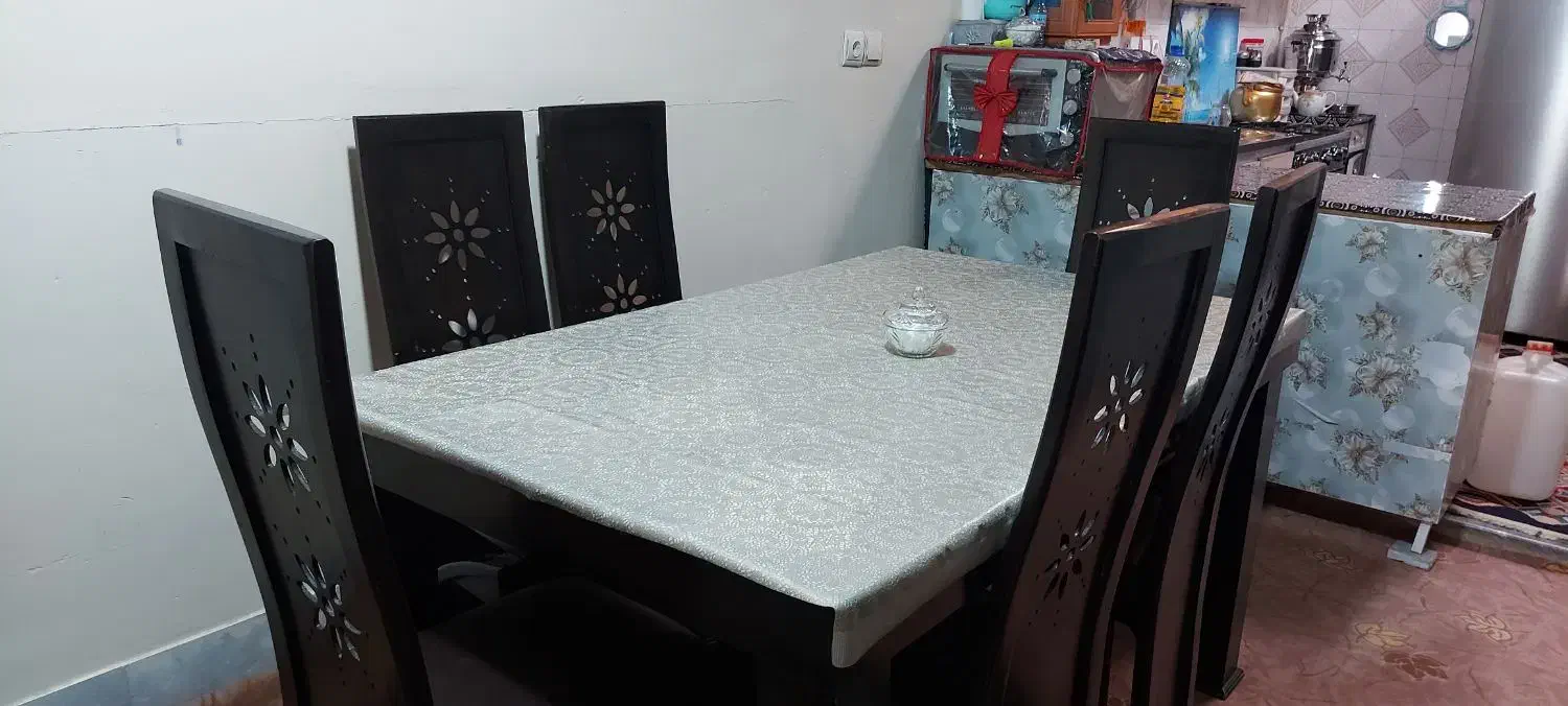 میز غذاخوری|میز و صندلی غذاخوری|قم, ولیعصر|دیوار