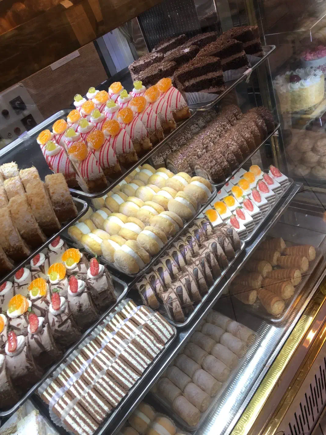 قناد|استخدام خدمات فروشگاه و رستوران|کرج, شهرک بنفشه|دیوار