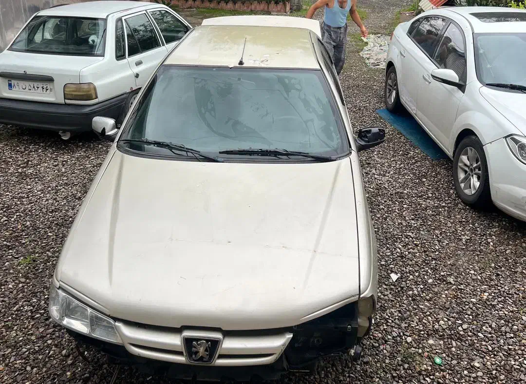 توی عکس سپهرو چراغ وصل نیست الان نصب شده|خودرو سواری و وانت|رشت, آب و برق|دیوار