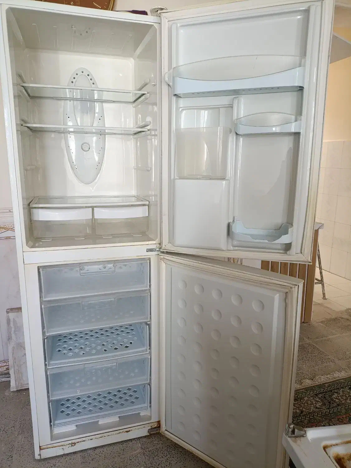 یخچال|یخچال و فریزر|ملایر, |دیوار