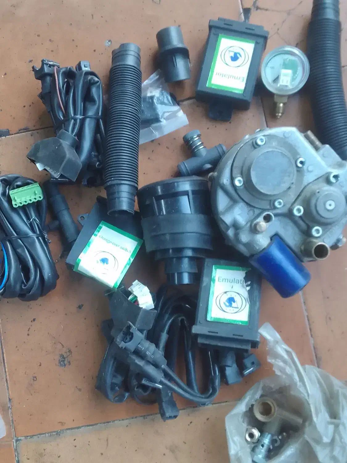 لوزم گازی ماشین|قطعات یدکی و لوازم جانبی|تهران, خاک سفید|دیوار