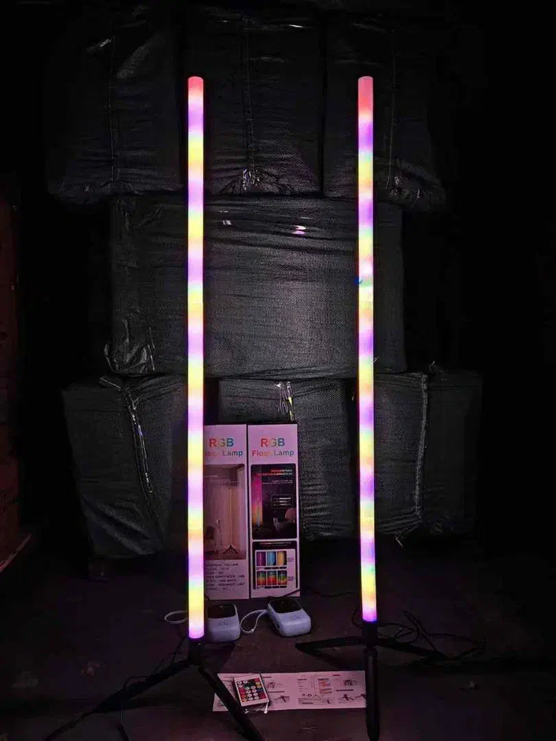 آر جی بی|ریسه و چراغ تزئینی|مشهد, کوشش|دیوار