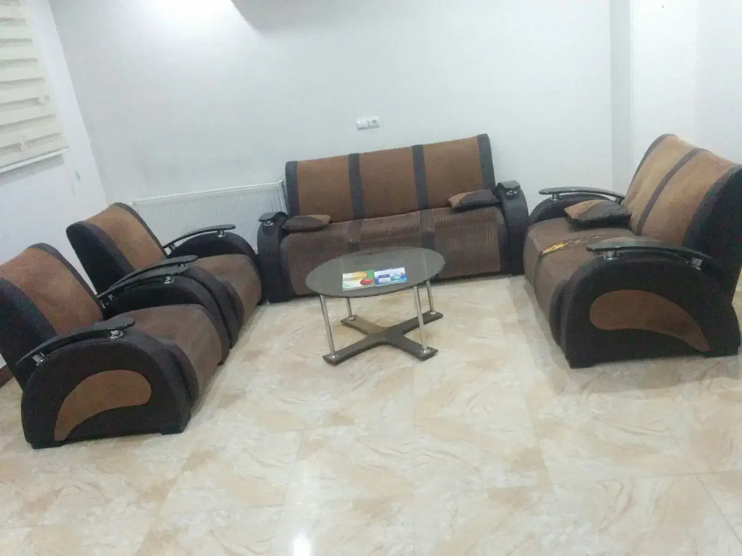 مبل راحتی ۷نفره بدنه و چهارچوب کاملا سالم|مبلمان خانگی و میز عسلی|نسیمشهر, |دیوار