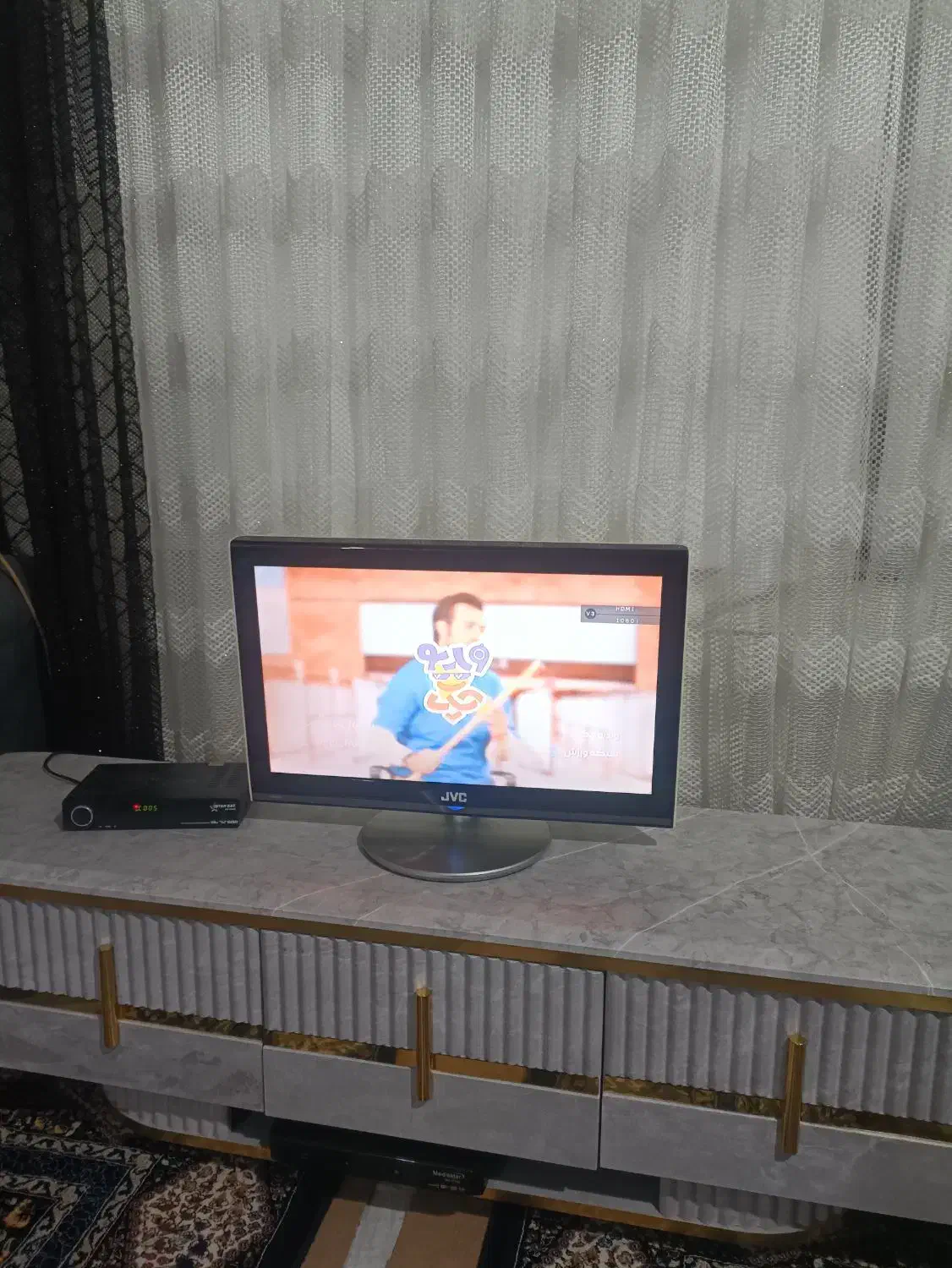 تلویزیون 22 اینچ اصل ژاپن در حد صفر|تلویزیون و پروژکتور|اردبیل, |دیوار