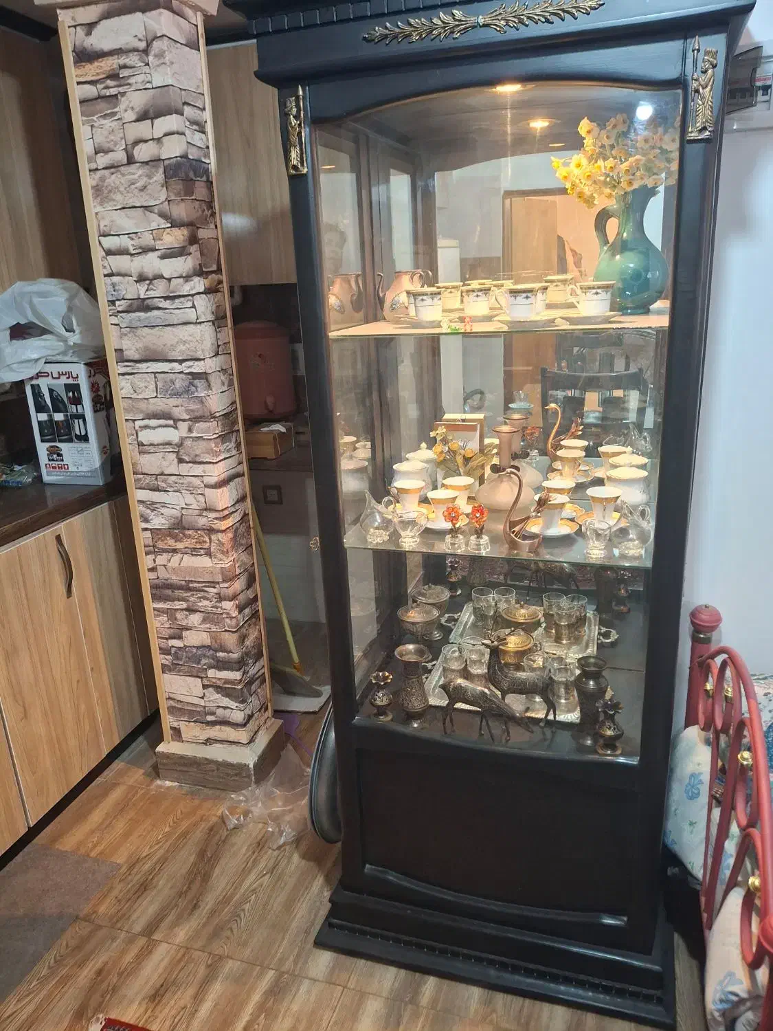 بوفه هالوژن دار|بوفه، ویترین، کنسول|سیرجان, |دیوار