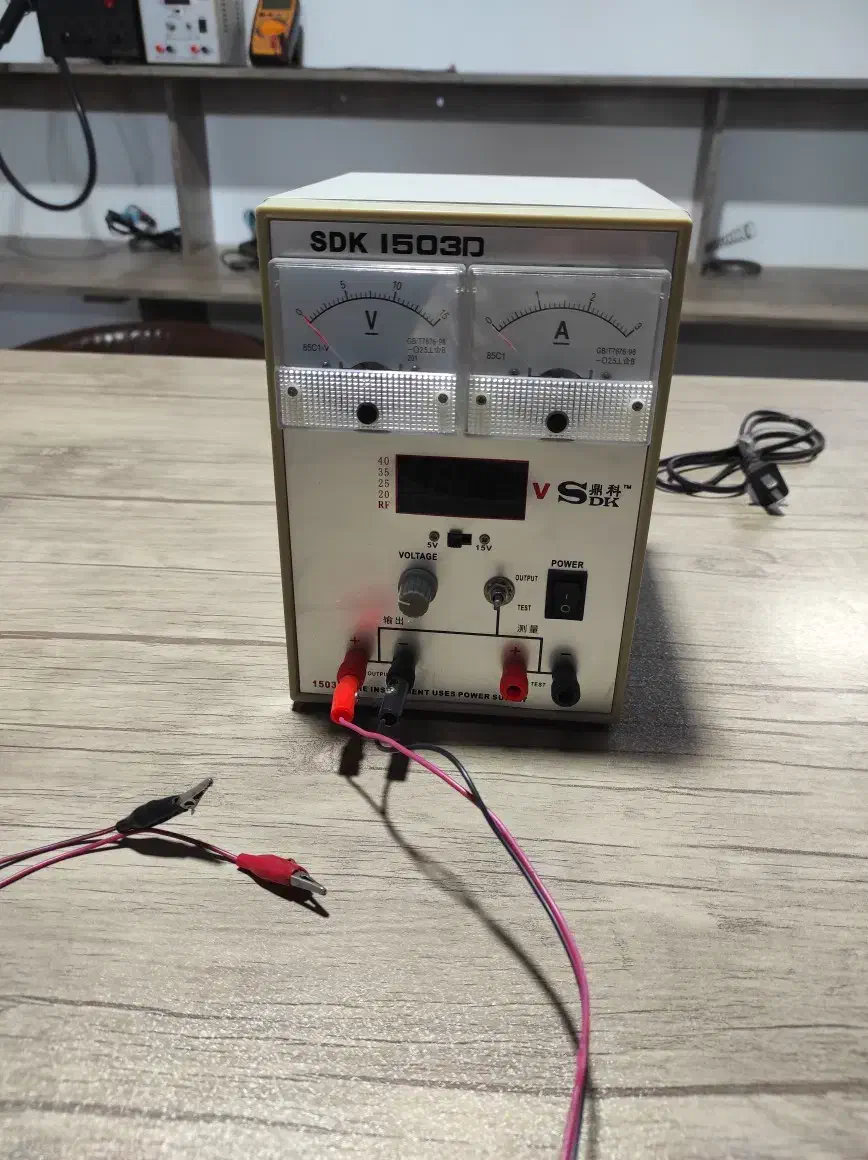 منبع تغذیه آنالوگ|لوازم جانبی موبایل و تبلت|رشت, معلم|دیوار