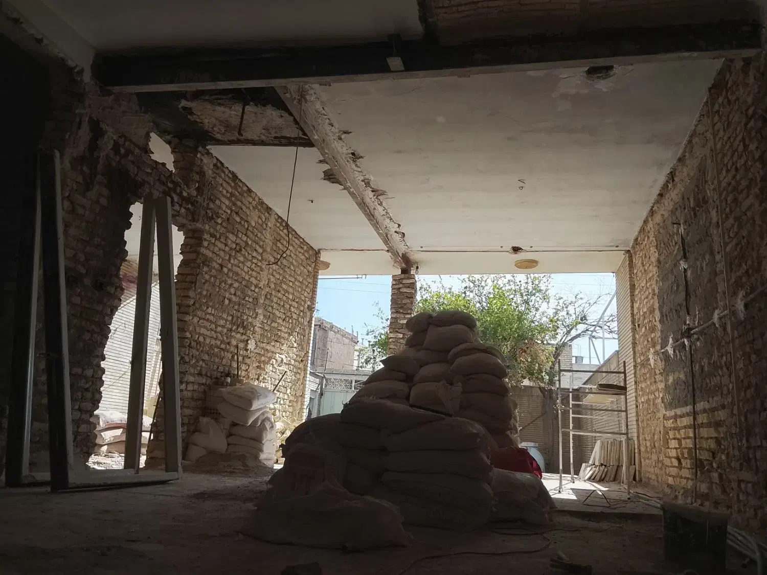 بازسازی کناف نقاشی کاشی کاری گچ کاری کابینت|خدمات پیشه و مهارت|اصفهان, ملک‌شهر|دیوار