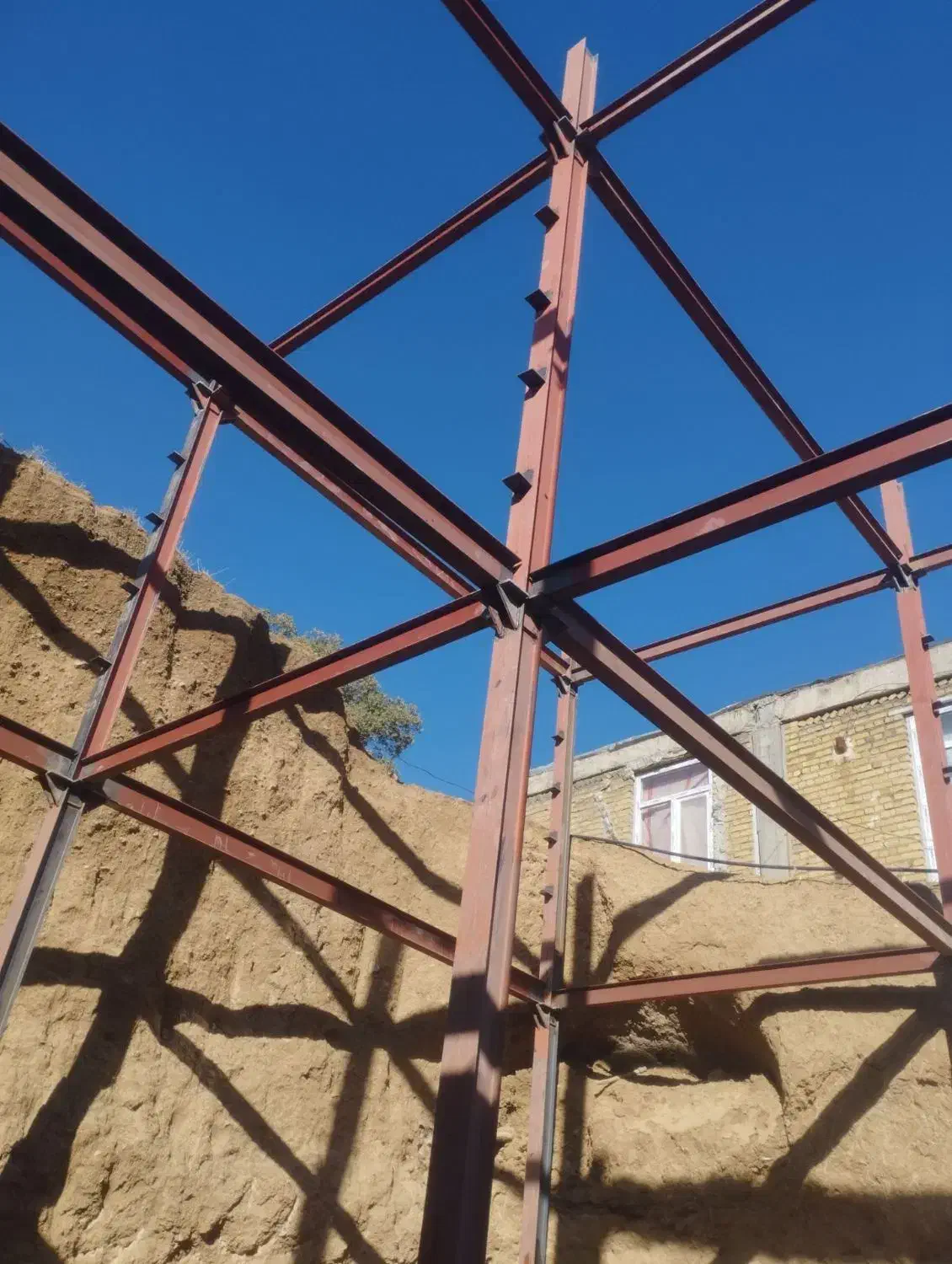 جوشکار و نصب اسکلت   در محدوده هرسین کاکاوند|استخدام صنعتی، فنی، مهندسی|هرسین, |دیوار