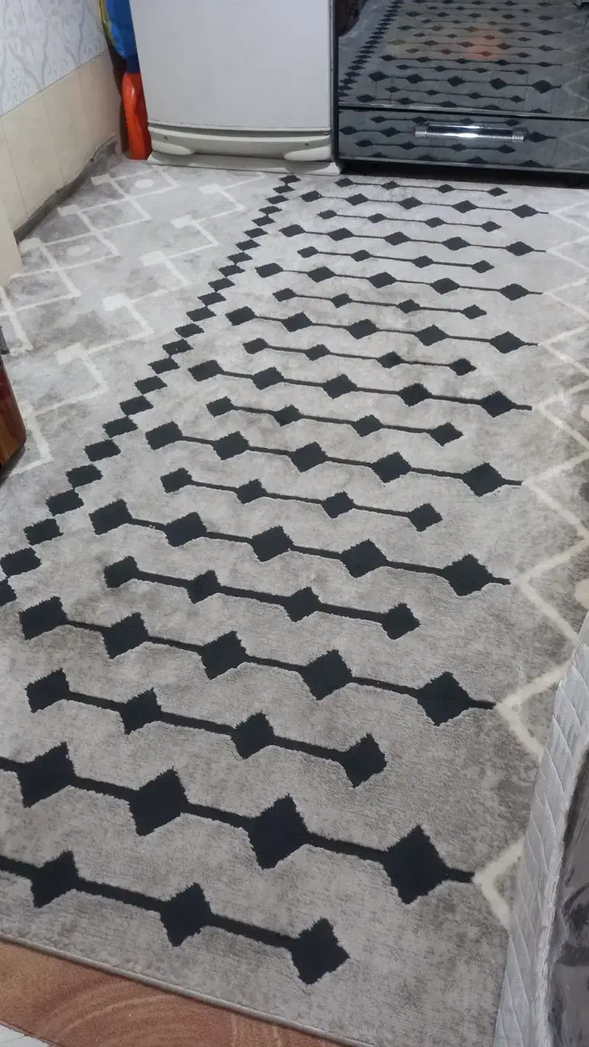 قالیچه|فرش|مشهد, نیزه|دیوار