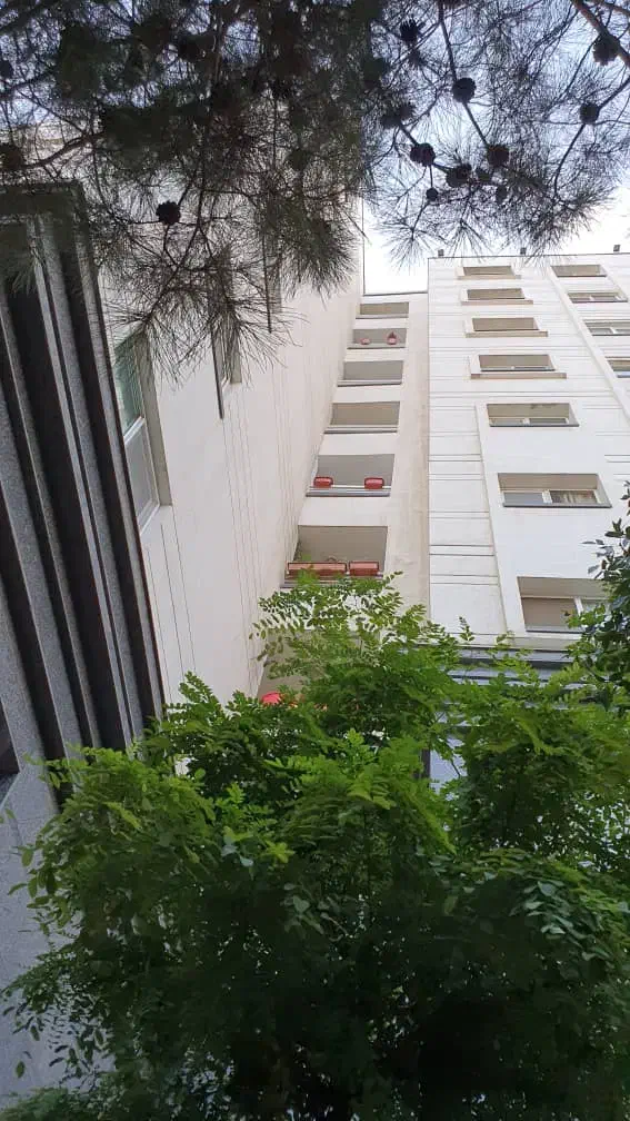 ۸۲متری لوکس در برج افرینش