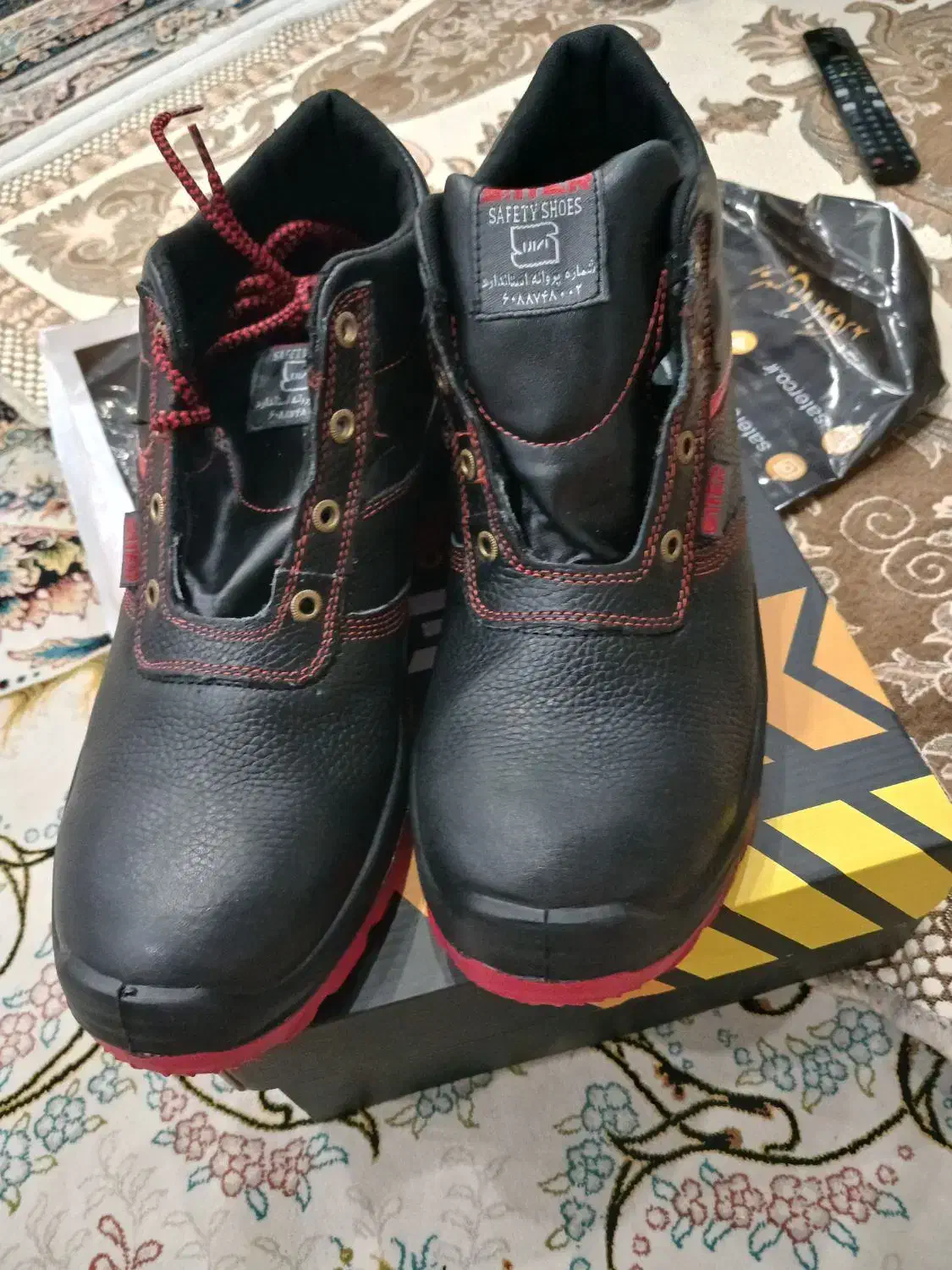 کفش ایمنی|کیف، کفش، کمربند|محمدشهر, شهرک چمران|دیوار