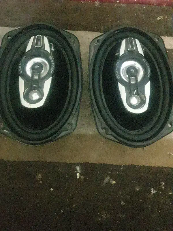 باند گلد پایونر|صوتی و تصویری|شیراز, پانصد دستگاه ارتش|دیوار