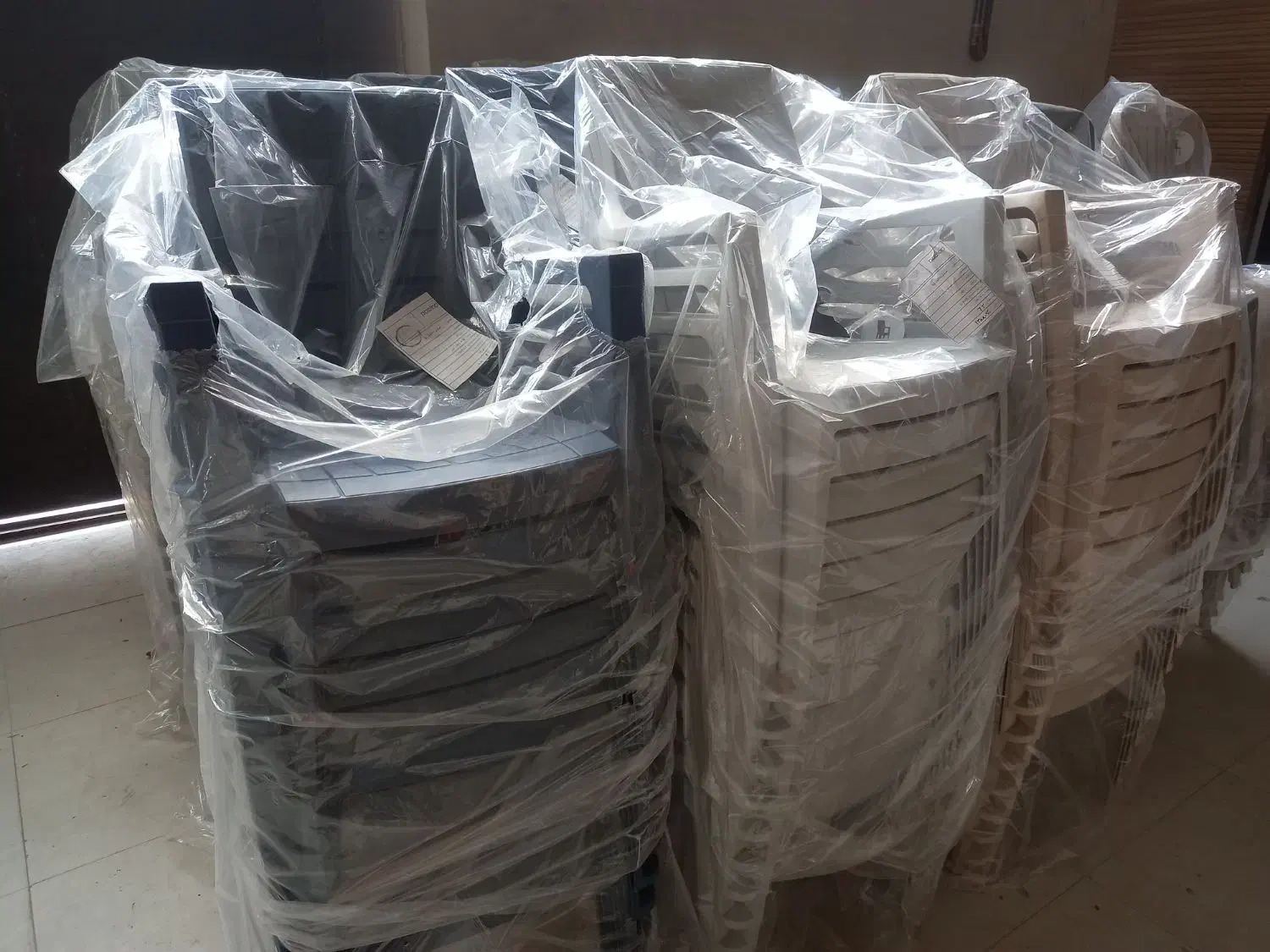 صندلی جهت تشریفات|صندلی و نیمکت|همدان, |دیوار